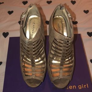 Madden girl wedges